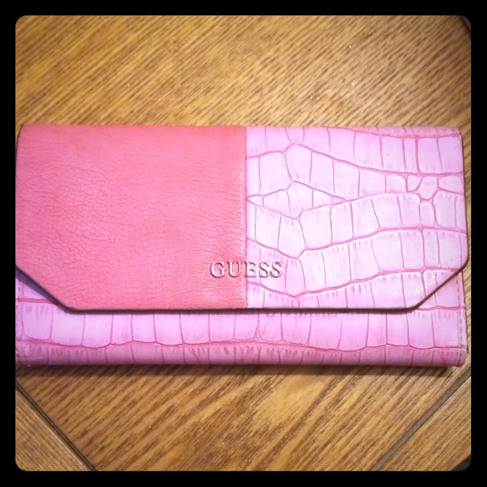 Guess wallet